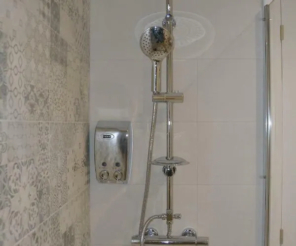 Sherryflat Alcazar - Parking