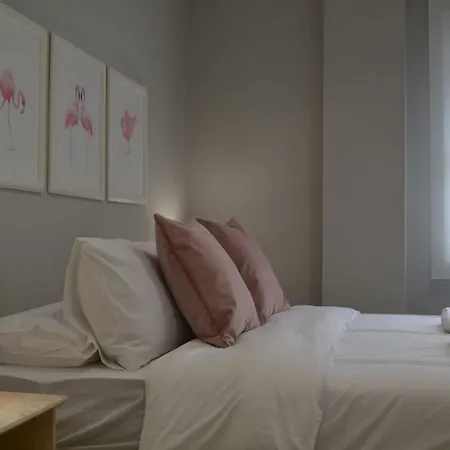 Apartment Sherryflat Alcazar - Parking